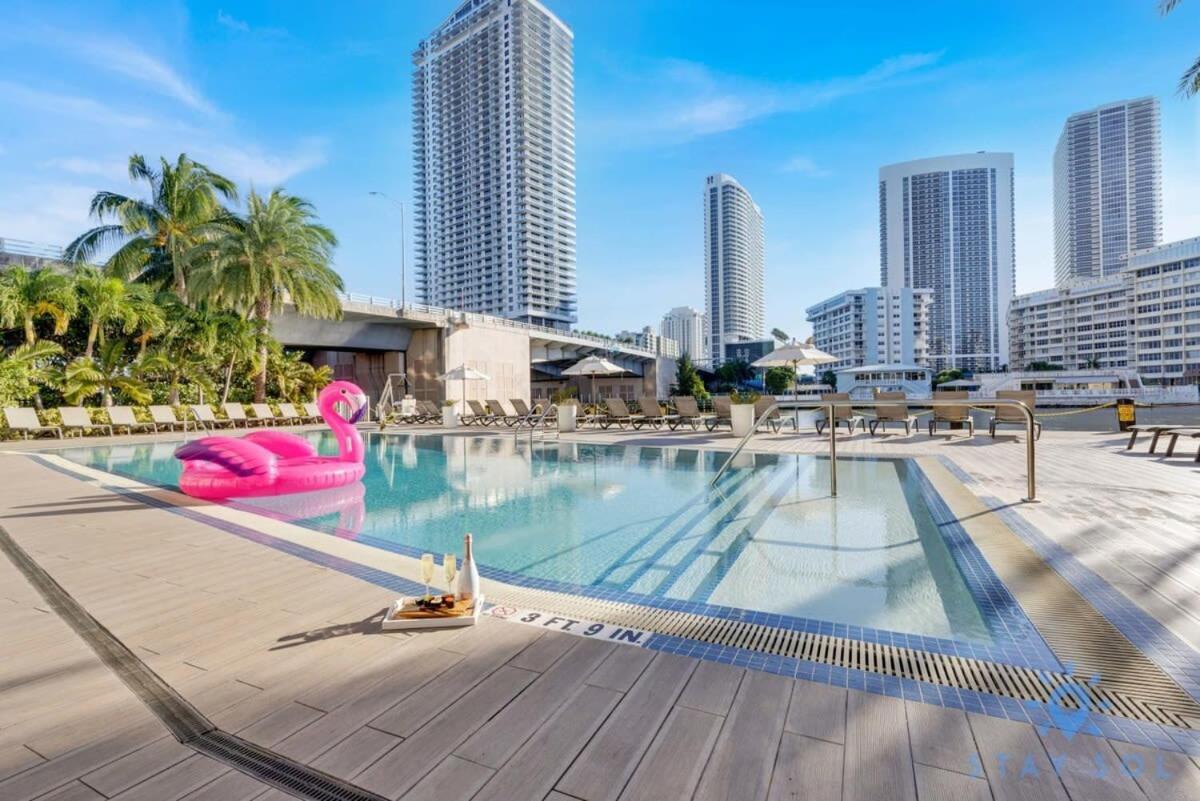 Pool - Infinity View - Balcony - Gym - Near Beach Hallandale Beach Exterior foto